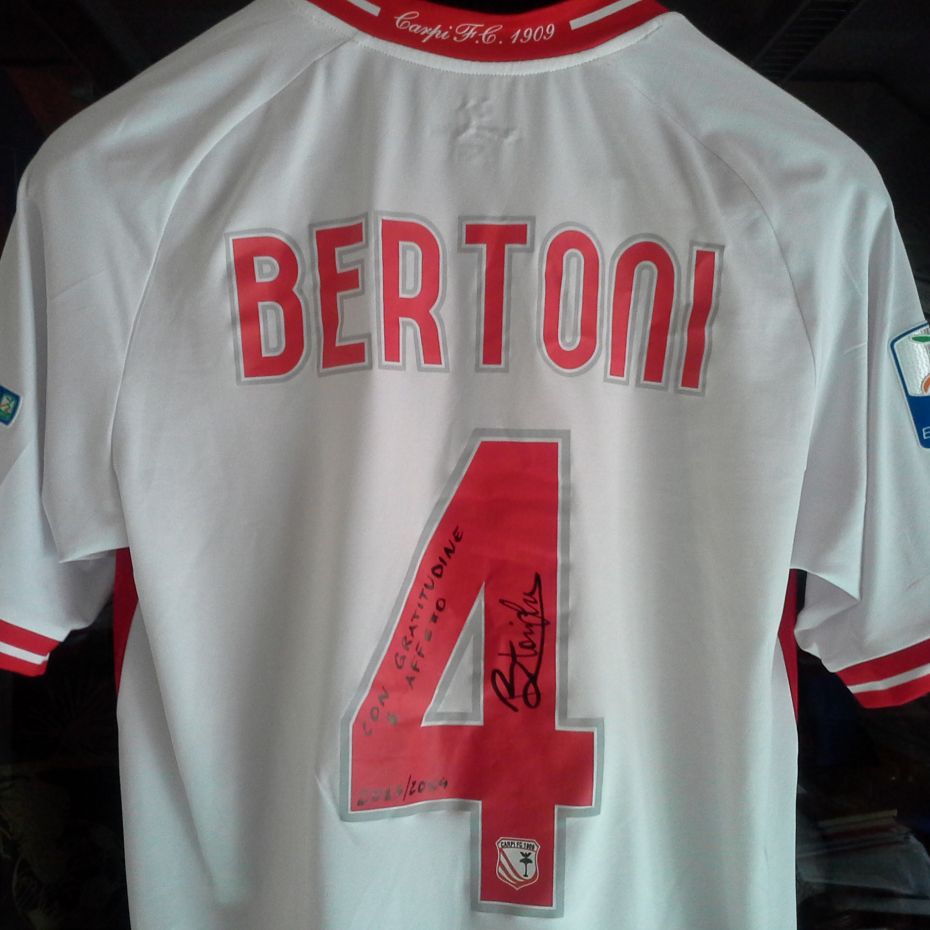 Il grazie di Bertoni, ottimo calciatore e grande uomo