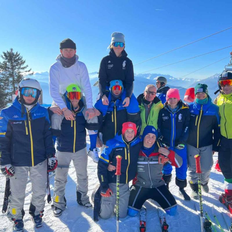 Campionati scolastici, finale provinciale sci alpino. Buoni risultati degli studenti-atleti del Toniolo. Terzo posto per la squadra femminile su dieci e quinto posto per la squadra maschile su dodici!